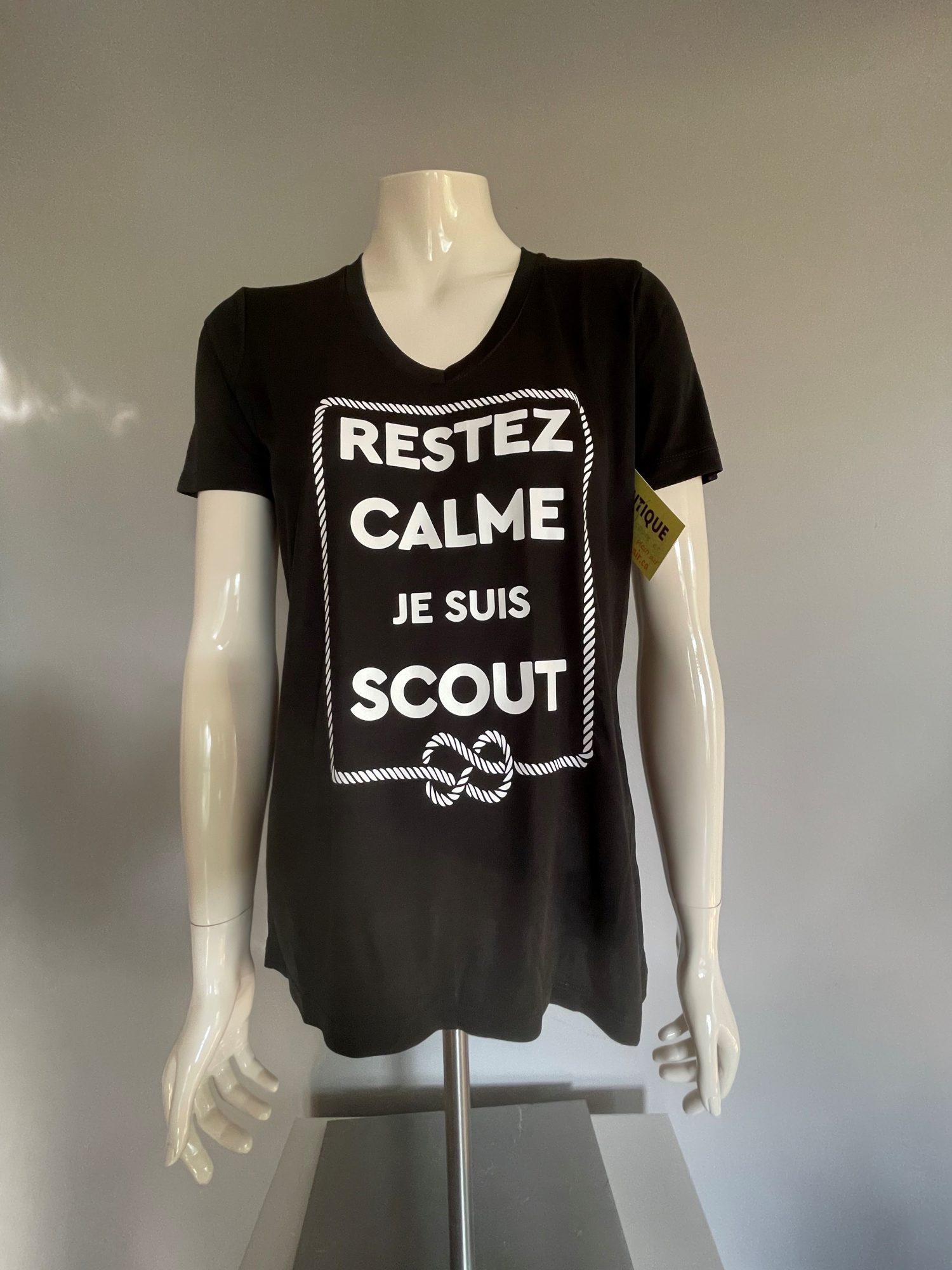 T-shirt / chandail "Restez calme, je suis scout" Femme